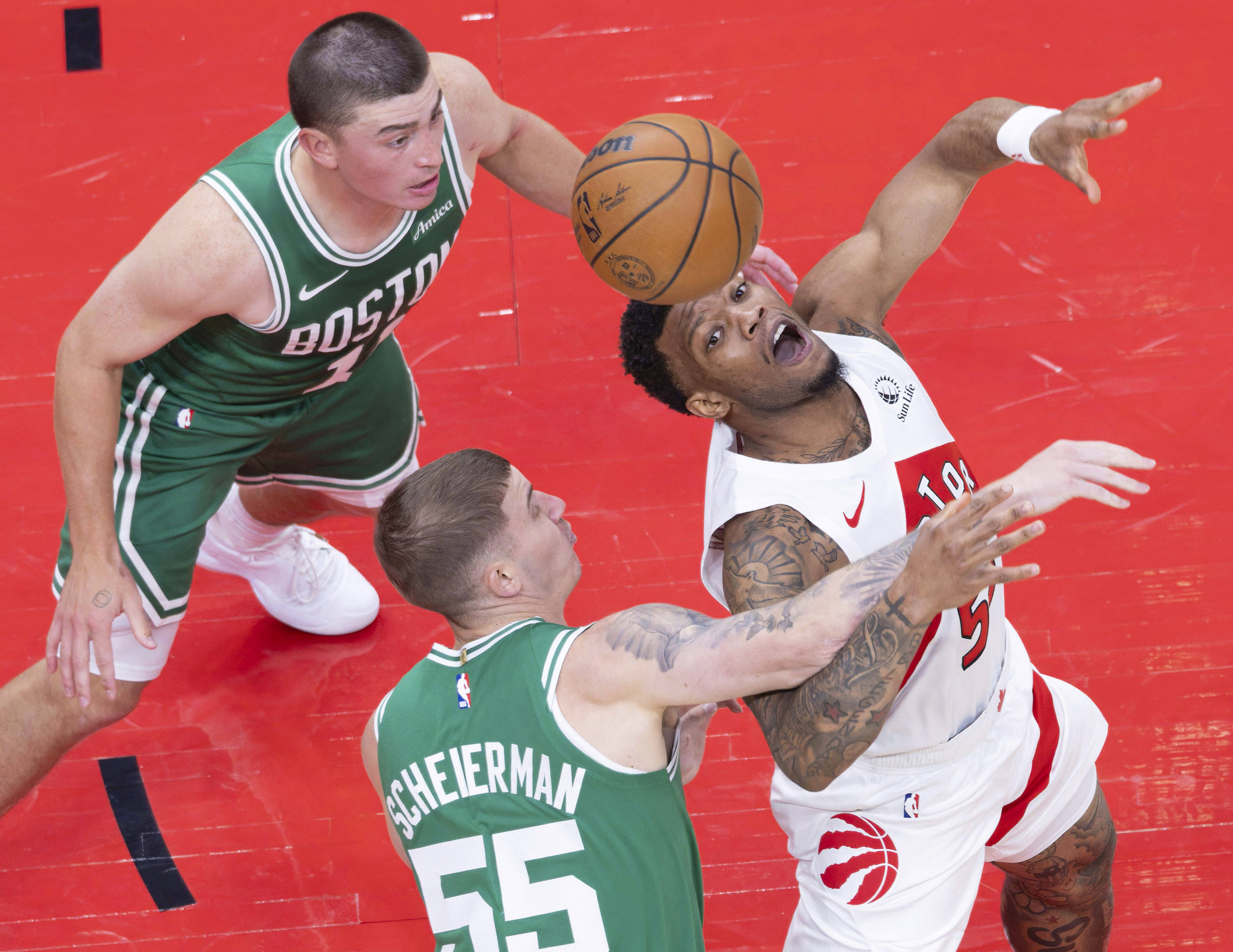 开元棋牌-清晨金州勇士防线松动Rookie在雄鹿比赛中大比分领先，媒体一致点评：社区盾转会期再迎强敌的简单介绍